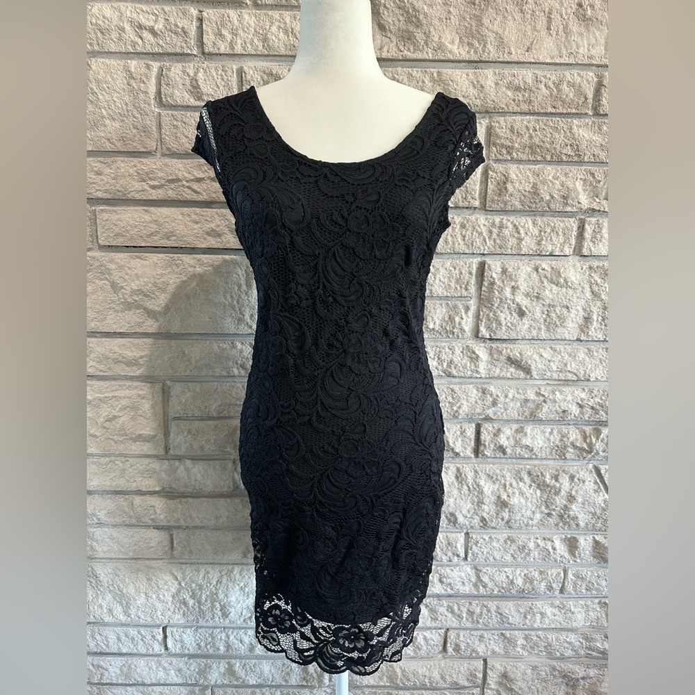 Black lace dress